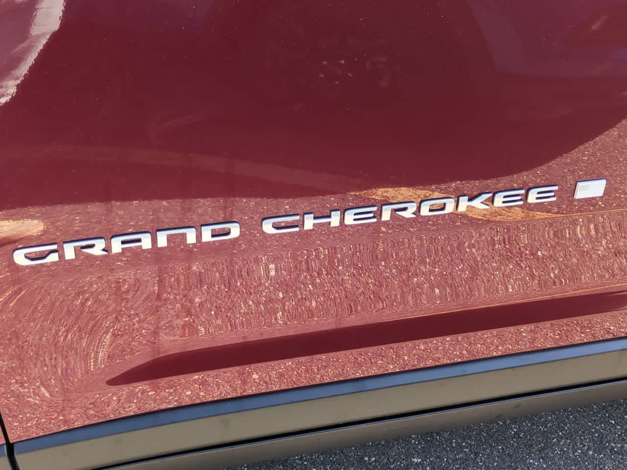 Thumbnail: 2025 Jeep Grand Cherokee - 13