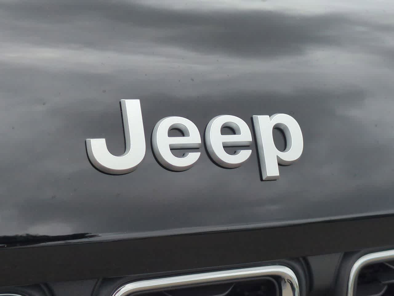 Thumbnail: 2026 Jeep Grand Cherokee - 12