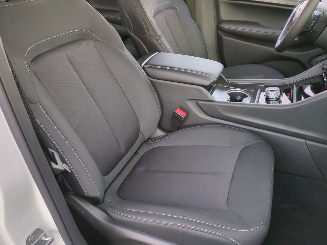 Thumbnail: 2025 Jeep Grand Cherokee - 23