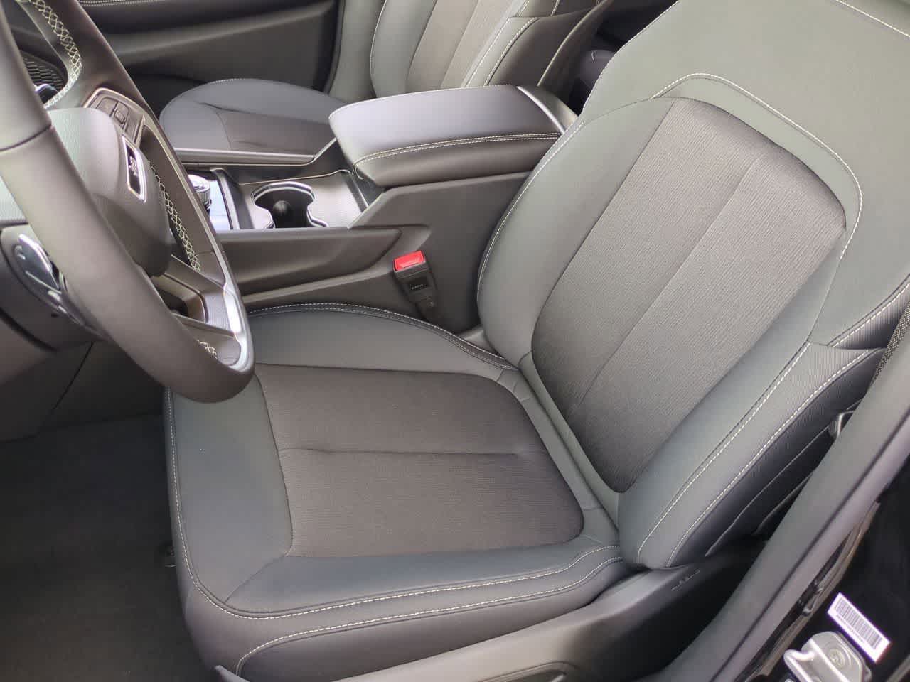 Thumbnail: 2025 Jeep Grand Cherokee L - 17