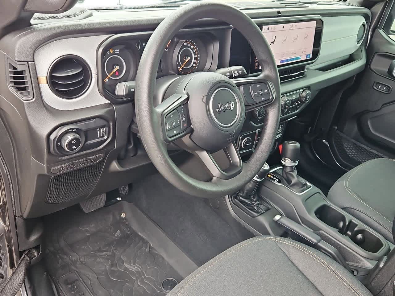 Thumbnail: 2025 Jeep Gladiator - 10