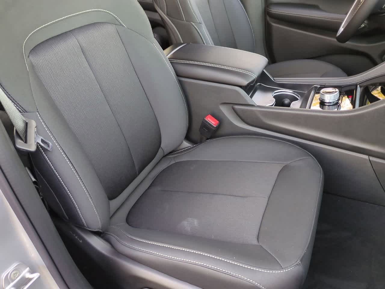 Thumbnail: 2025 Jeep Grand Cherokee L - 21