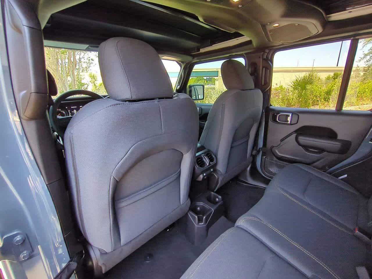 Thumbnail: 2025 Jeep Wrangler - 19