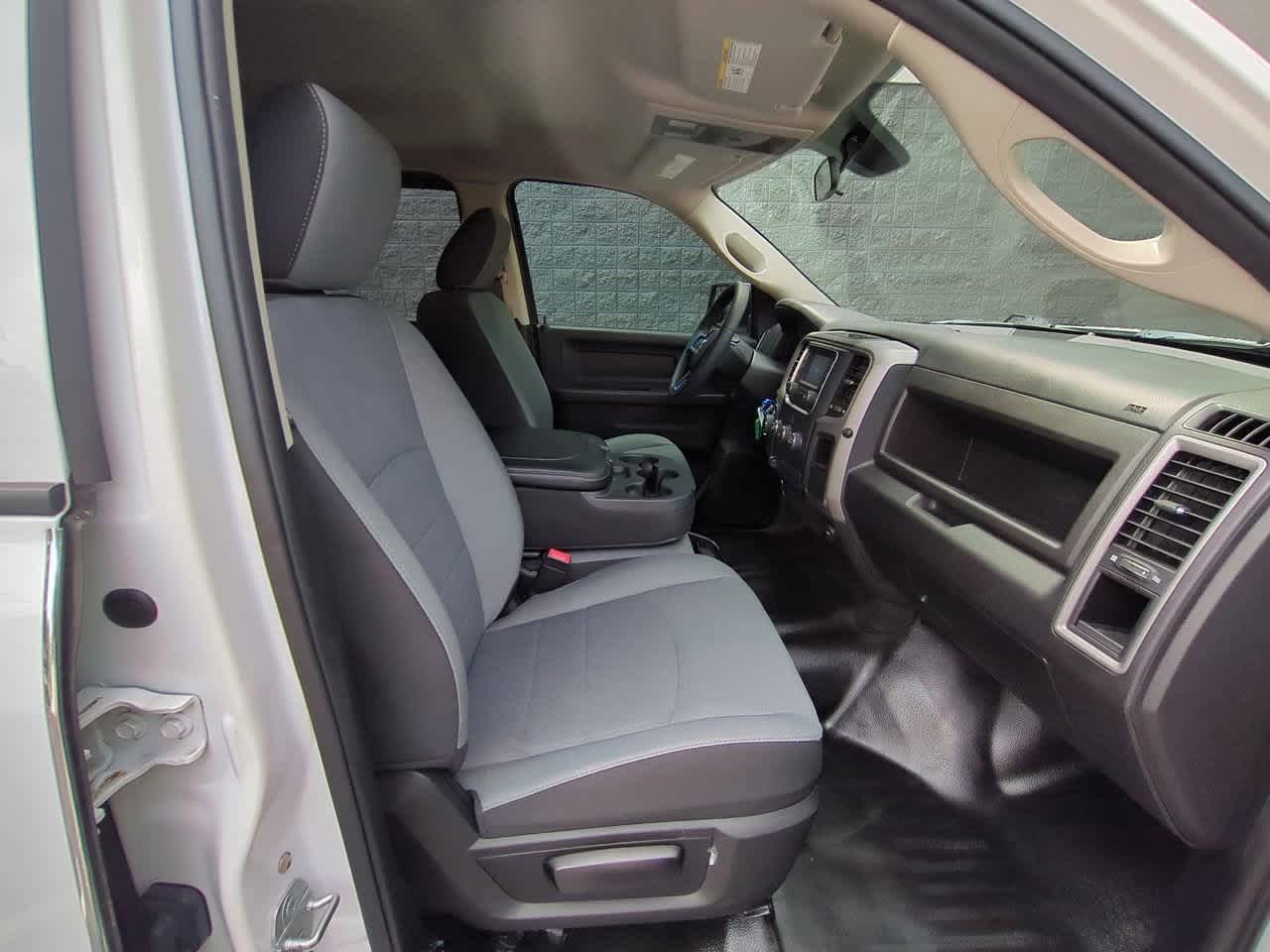 Thumbnail: 2021 RAM 1500 Classic - 21