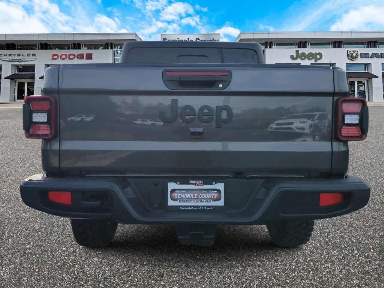 Thumbnail: 2026 Jeep Gladiator - 7