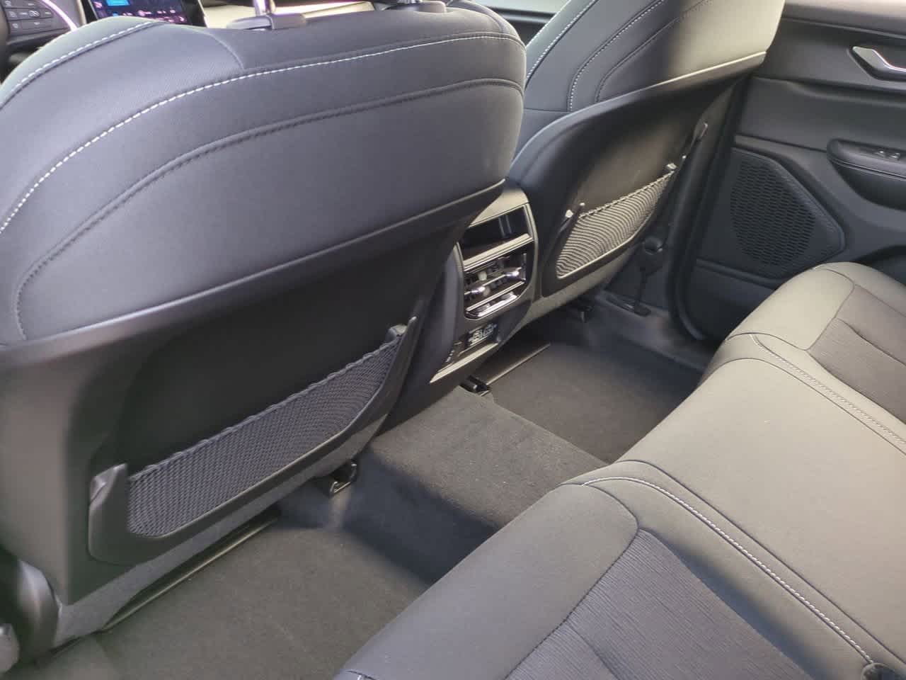 Thumbnail: 2025 Jeep Grand Cherokee - 19