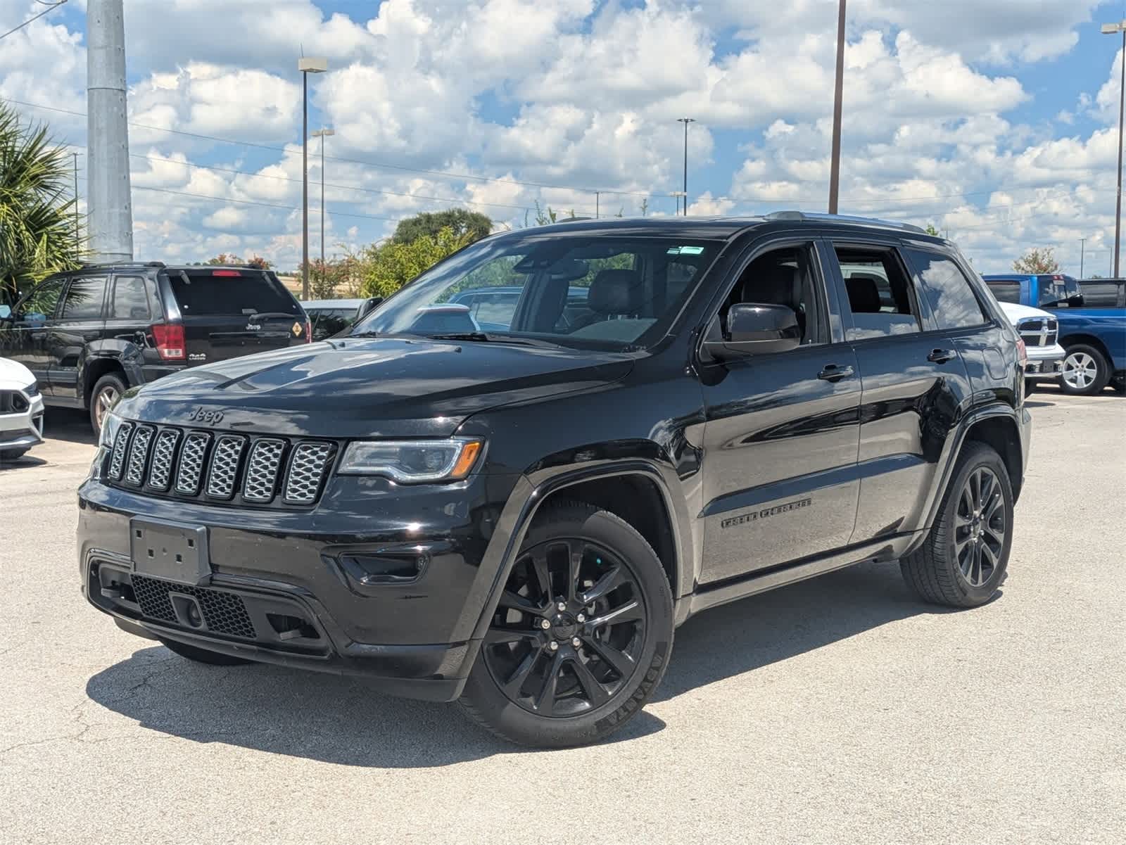Thumbnail: 2020 Jeep Grand Cherokee - 1