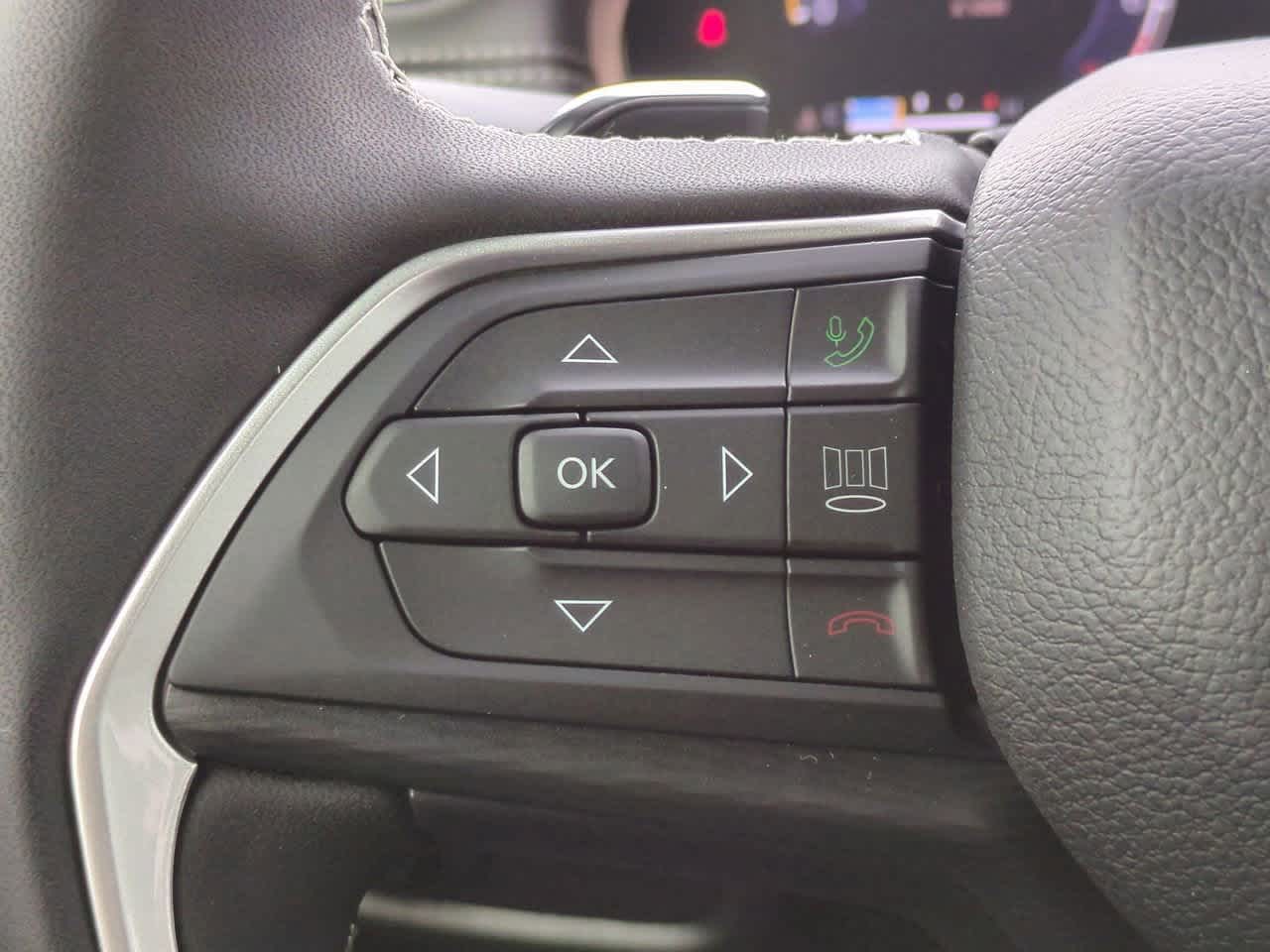 Thumbnail: 2025 Jeep Grand Cherokee L - 25