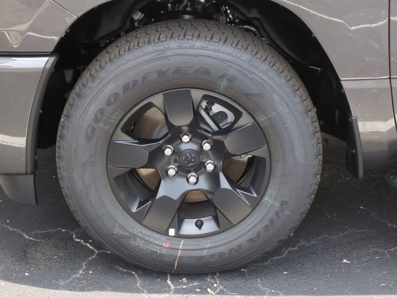 Thumbnail: 2025 RAM 1500 - 14