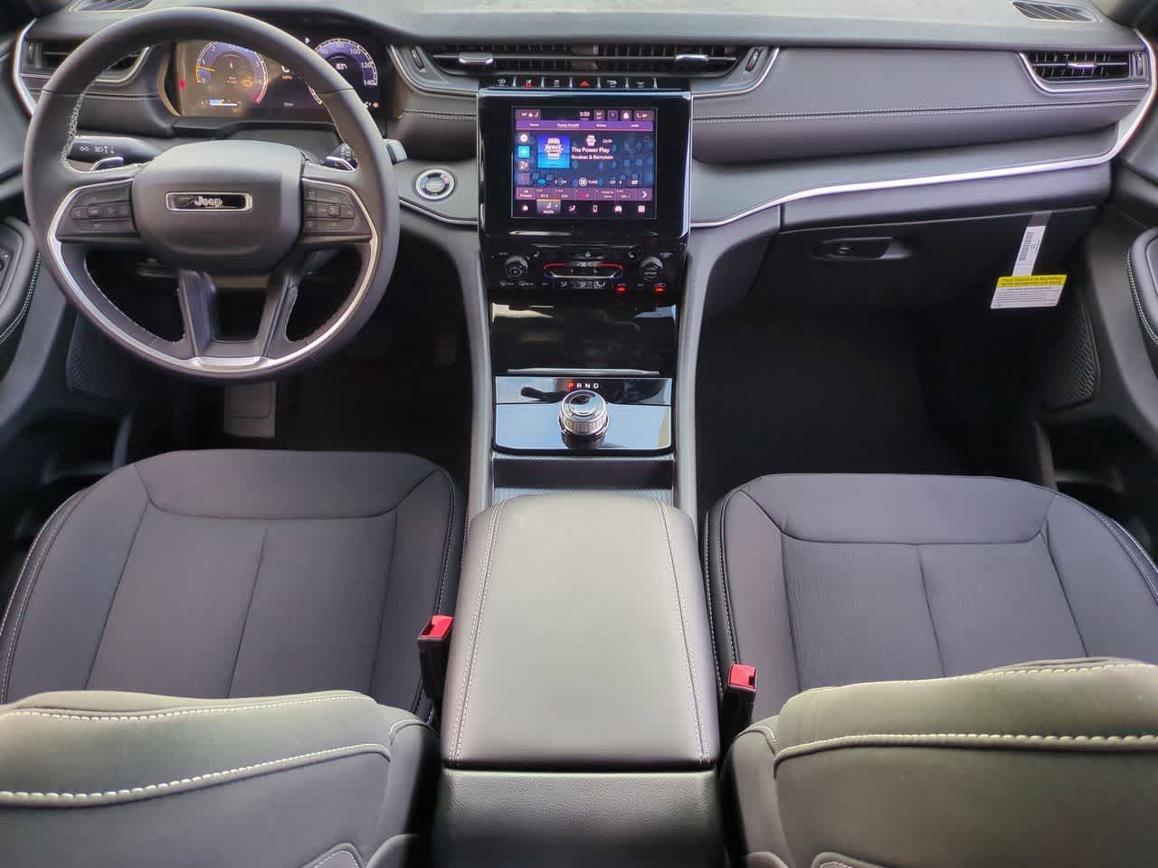 Thumbnail: 2025 Jeep Grand Cherokee L - 16