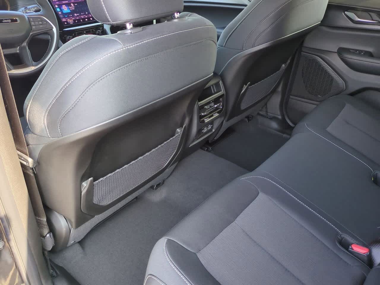 Thumbnail: 2025 Jeep Grand Cherokee - 19