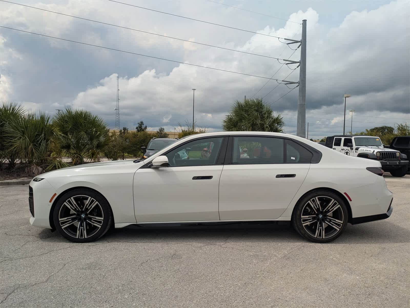 Thumbnail: 2023 BMW 7 Series - 7