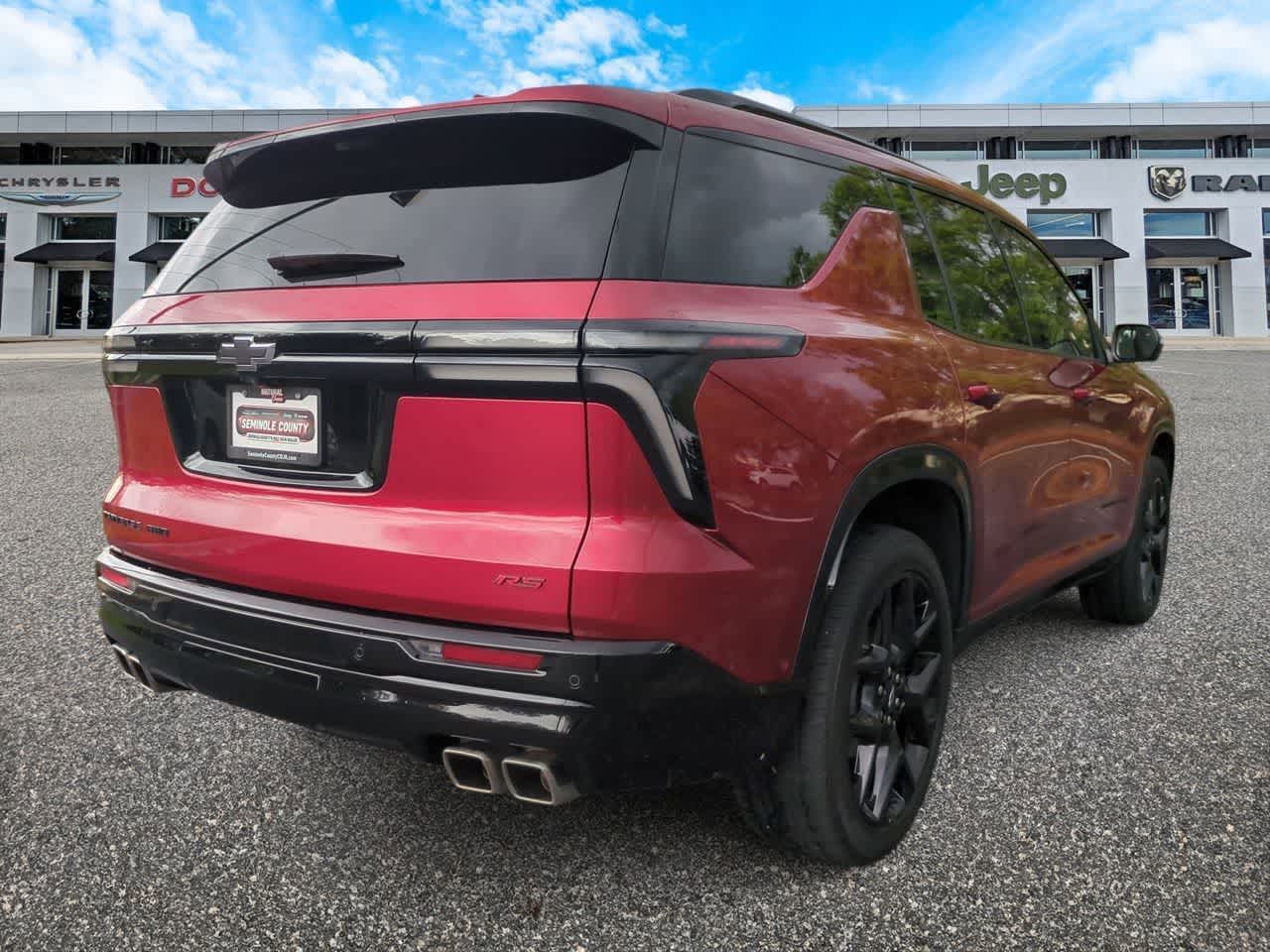 Thumbnail: 2024 Chevrolet Traverse - 8