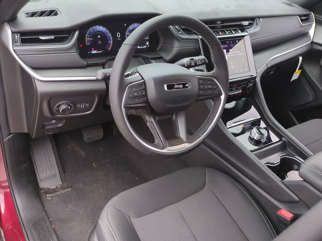 Thumbnail: 2025 Jeep Grand Cherokee - 10