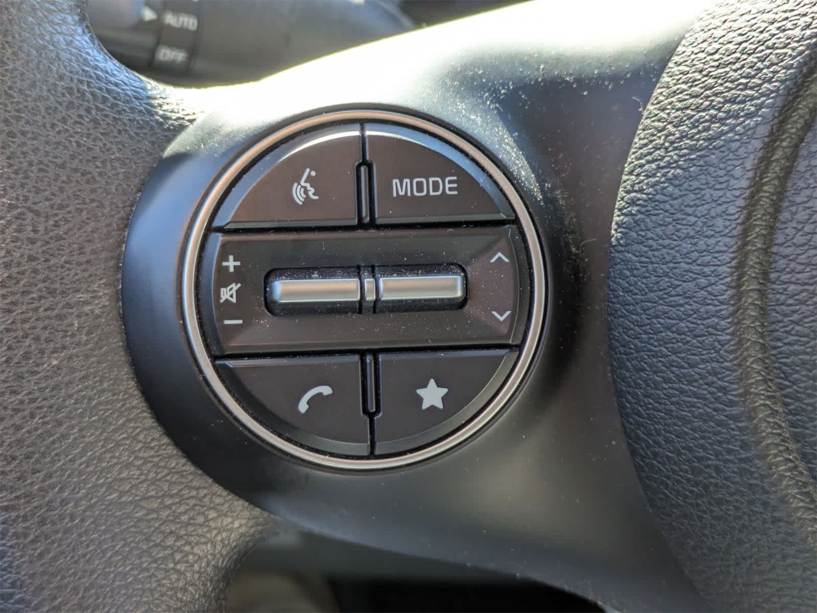 Thumbnail: 2023 Kia Soul - 8