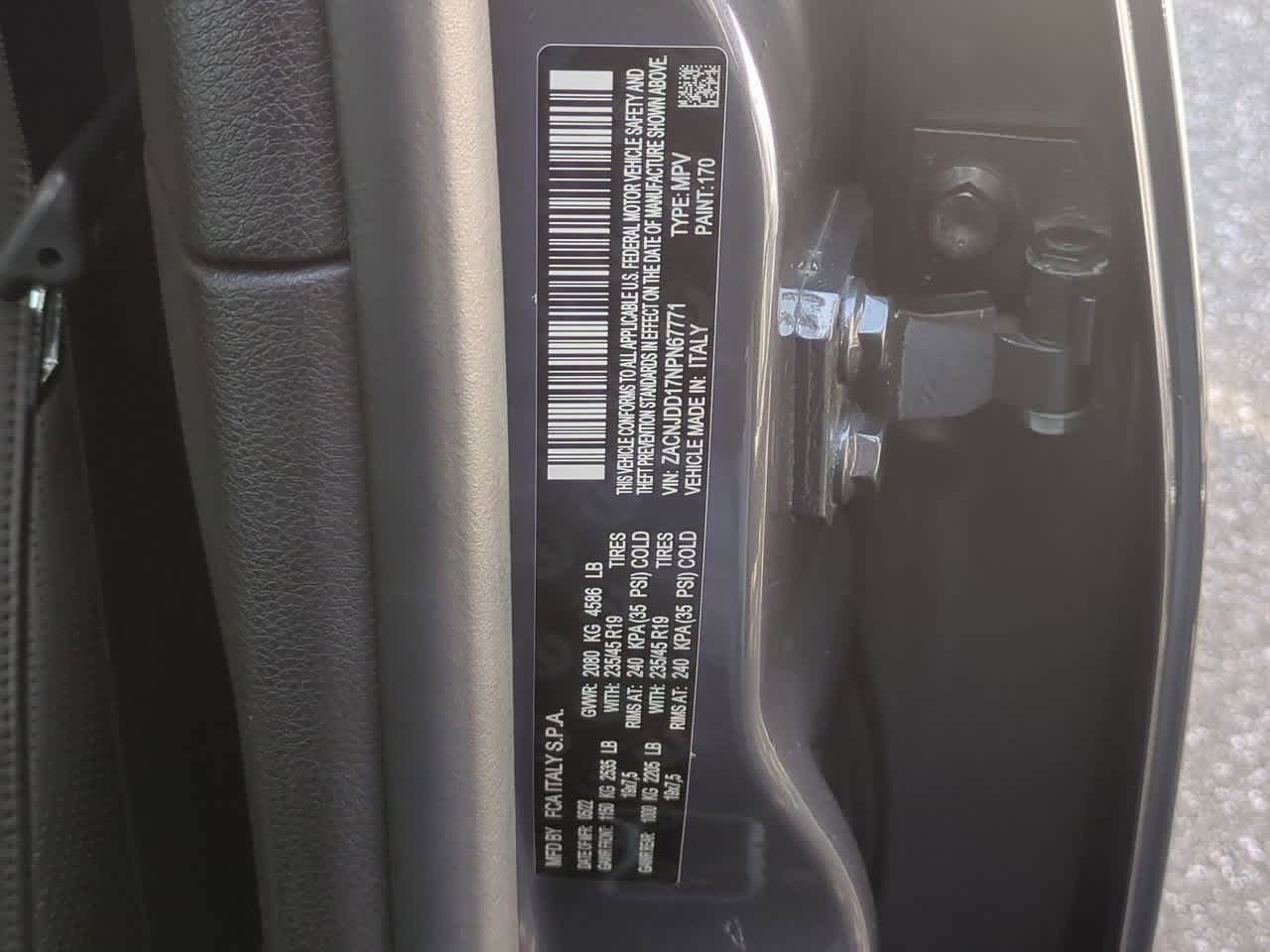 Thumbnail: 2022 Jeep Renegade - 38