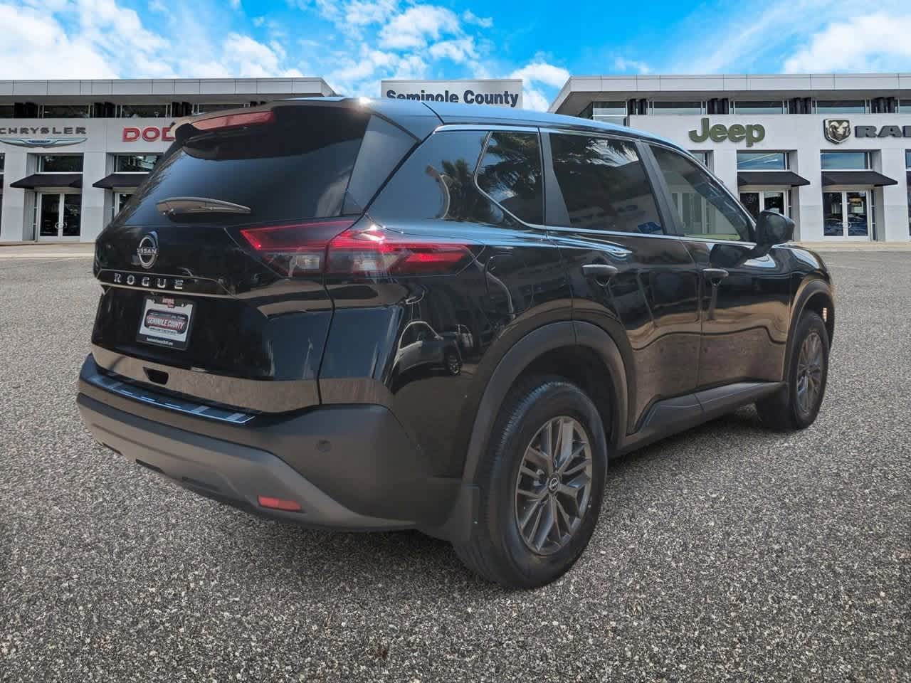 Thumbnail: 2023 Nissan Rogue - 8