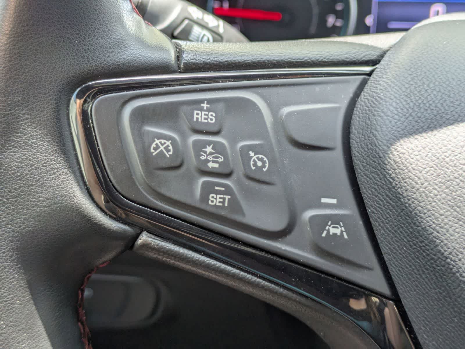 Thumbnail: 2023 Chevrolet Equinox - 8