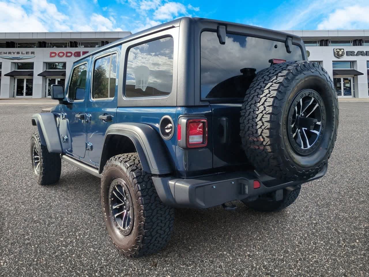 Thumbnail: 2025 Jeep Wrangler - 6