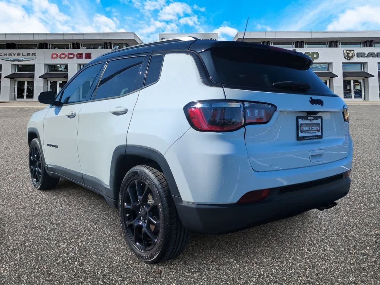 Thumbnail: 2022 Jeep Compass - 6