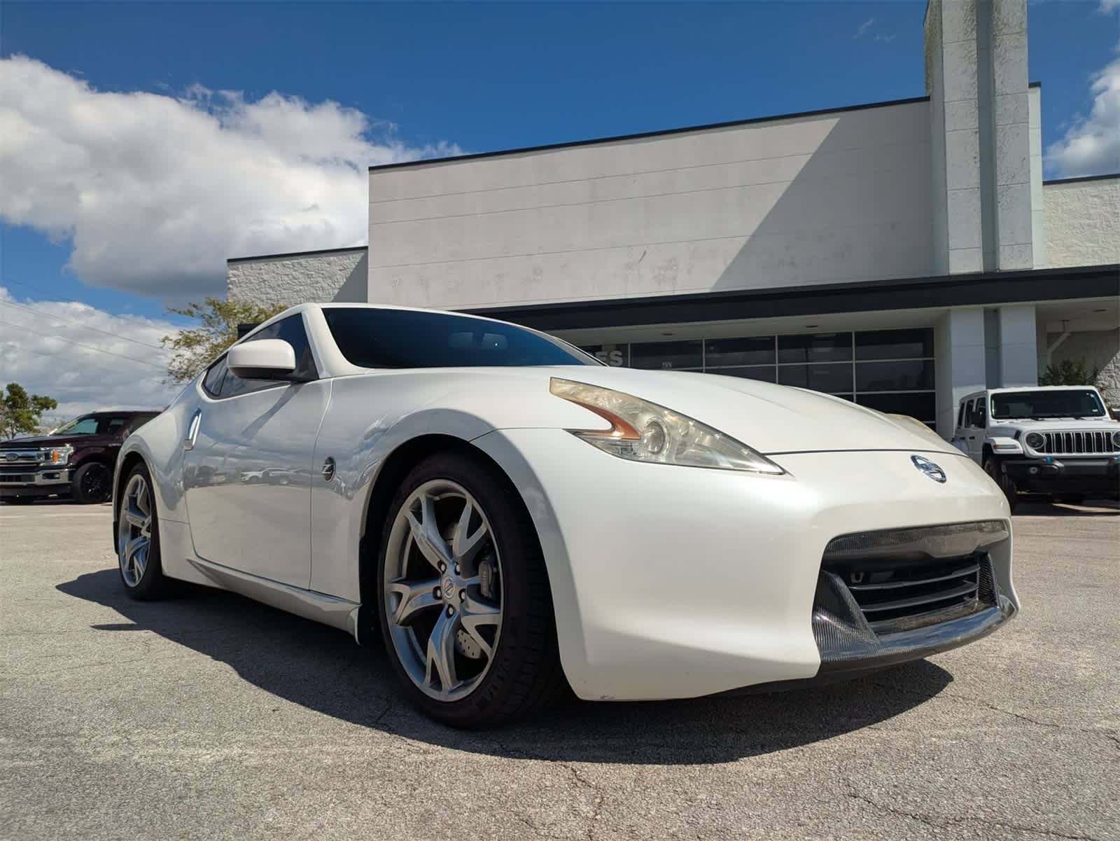 Thumbnail: 2009 Nissan Z - 3