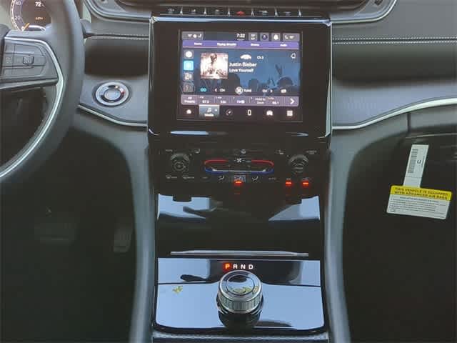 Thumbnail: 2025 Jeep Grand Cherokee - 27