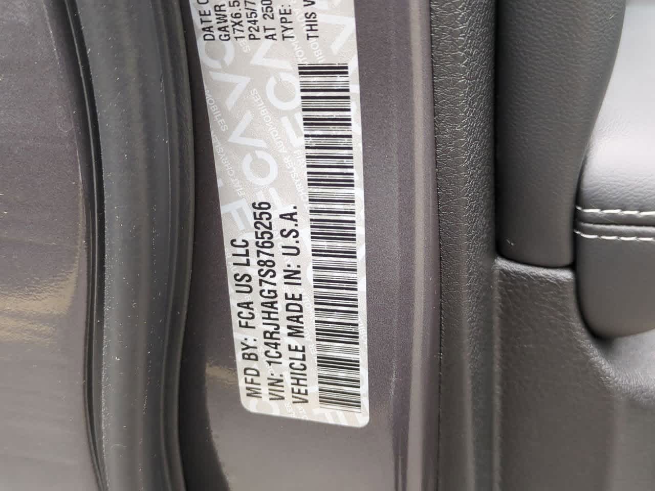 Thumbnail: 2025 Jeep Grand Cherokee - 36