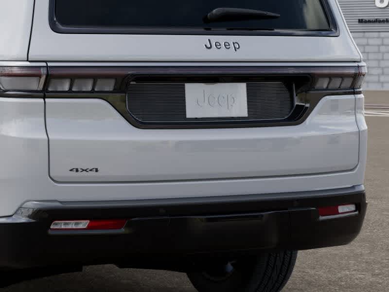 Thumbnail: 2026 Jeep Grand Wagoneer - 13