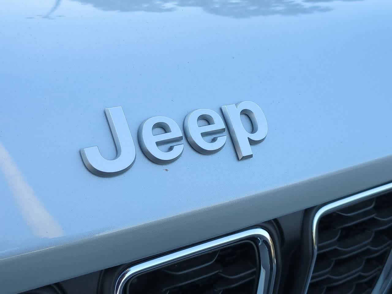 Thumbnail: 2025 Jeep Grand Cherokee L - 12