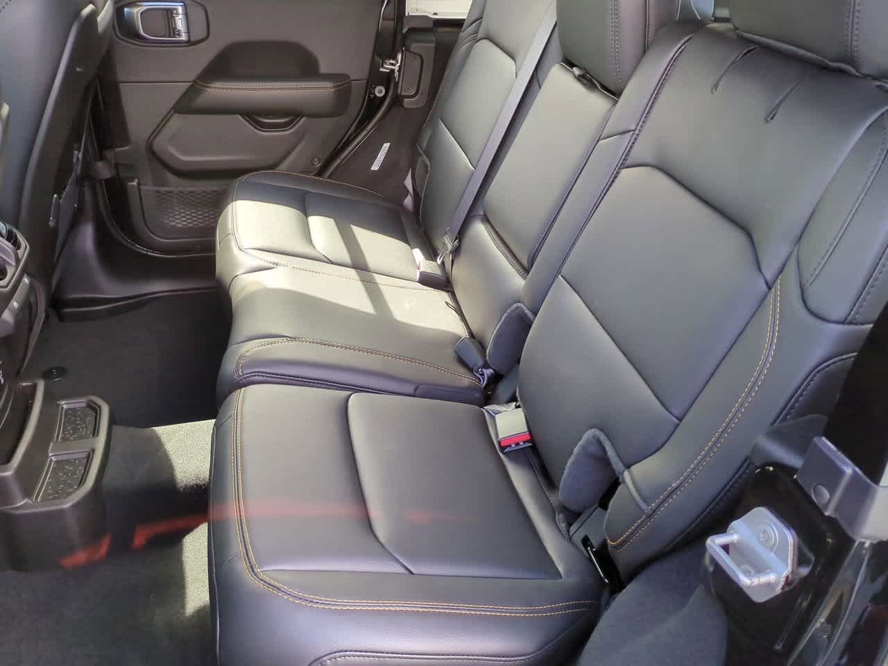 Thumbnail: 2025 Jeep Wrangler - 20