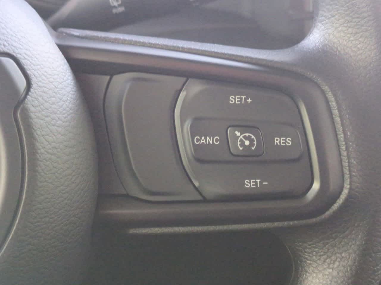 Thumbnail: 2025 Jeep Wrangler - 25