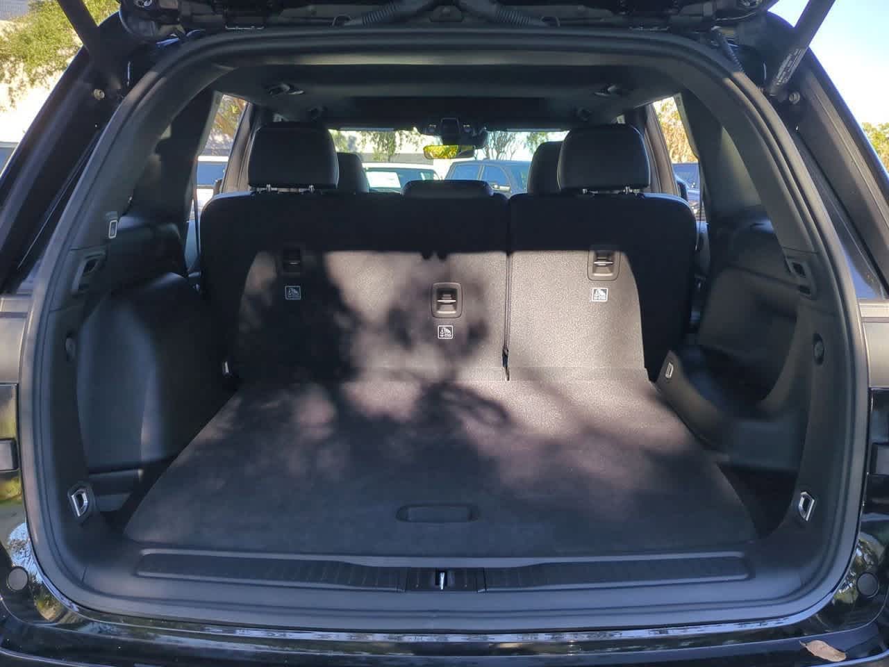 Thumbnail: 2025 Jeep Grand Cherokee - 34