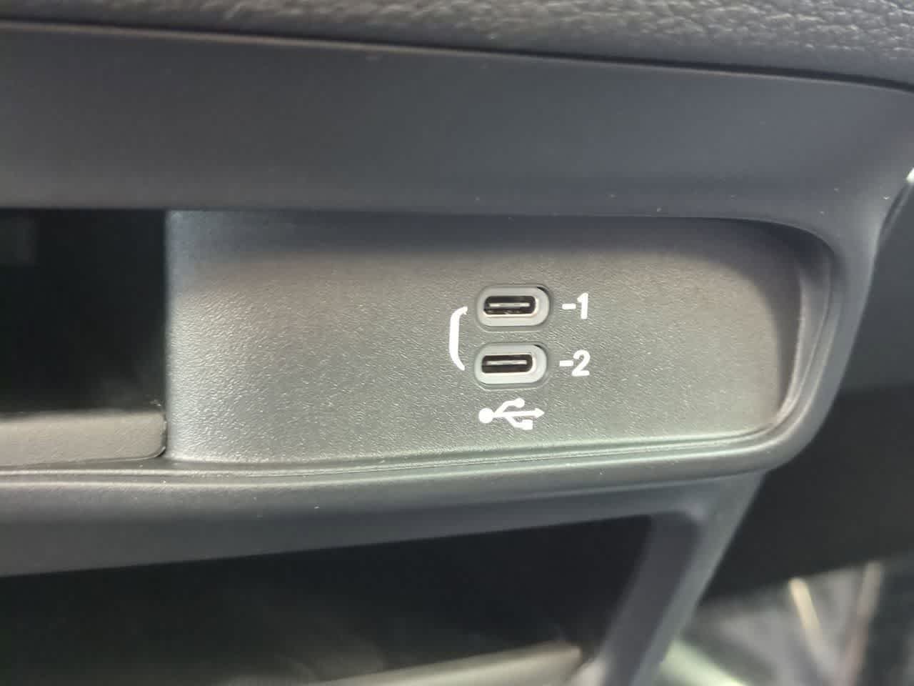 Thumbnail: 2026 Chrysler Pacifica - 32