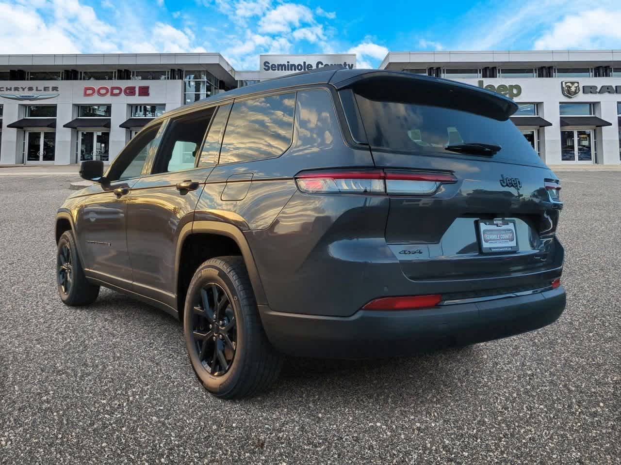 Thumbnail: 2025 Jeep Grand Cherokee L - 6