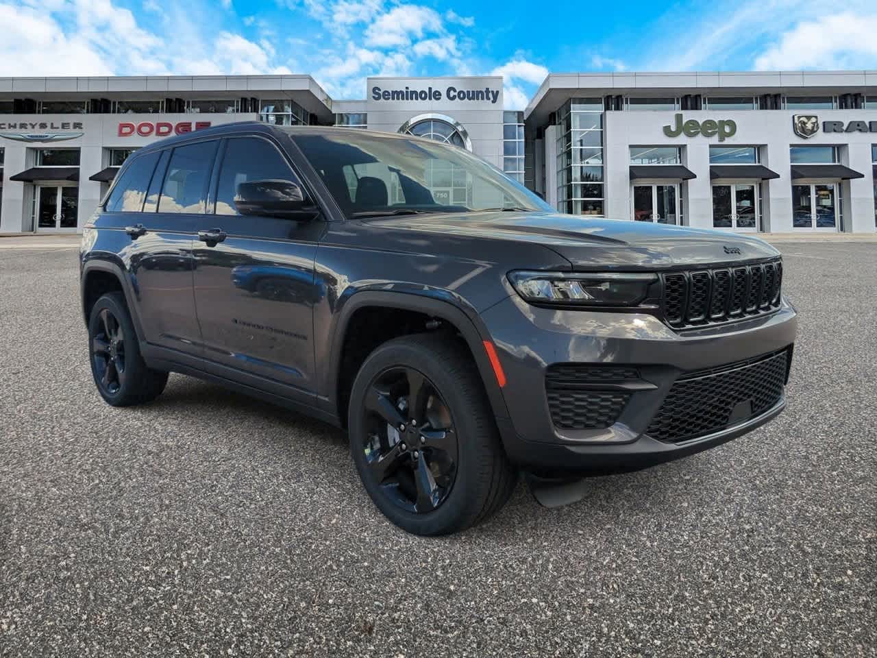 Thumbnail: 2025 Jeep Grand Cherokee - 2