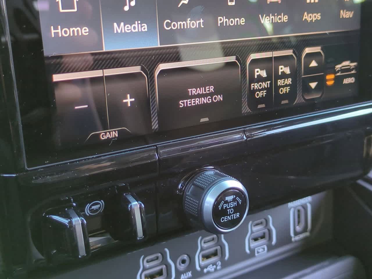 Thumbnail: 2026 RAM 1500 - 18