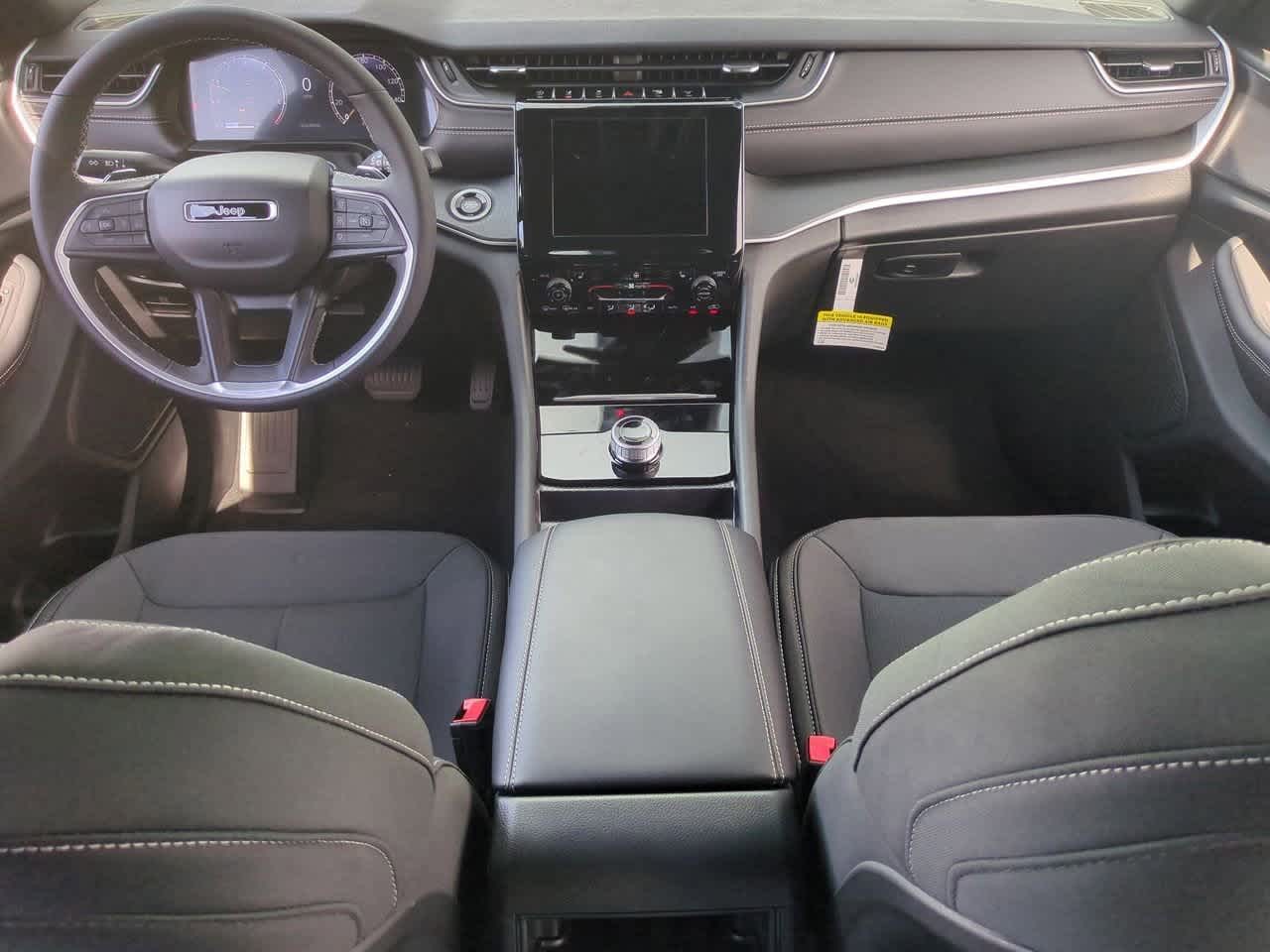 Thumbnail: 2025 Jeep Grand Cherokee - 16