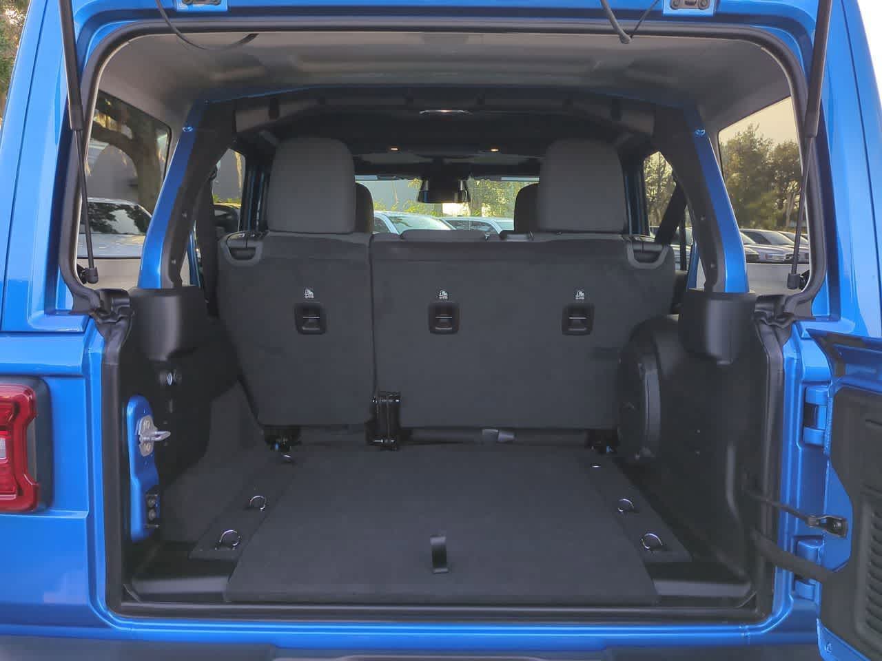 Thumbnail: 2026 Jeep Wrangler - 34