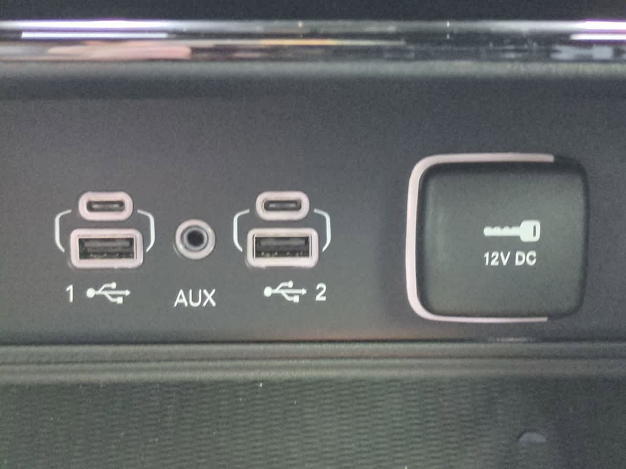 Thumbnail: 2025 Jeep Grand Cherokee - 32