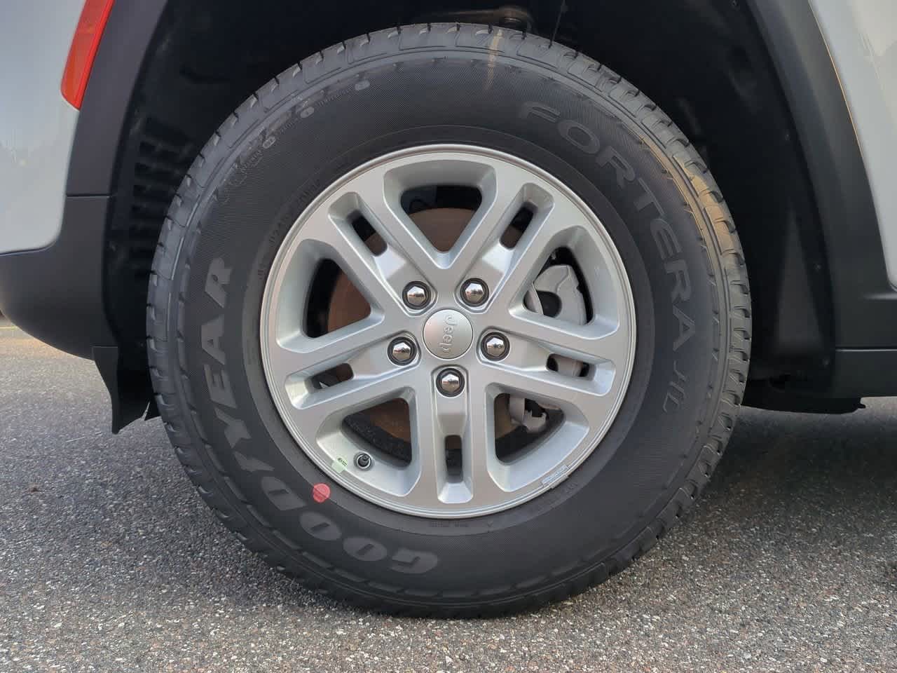 Thumbnail: 2025 Jeep Grand Cherokee - 14