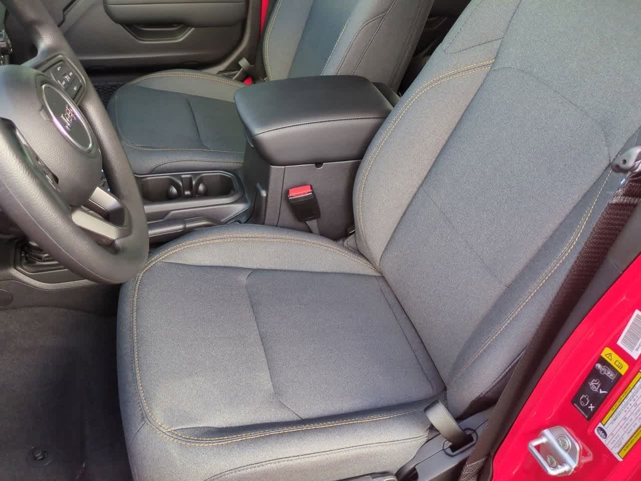 Thumbnail: 2025 Jeep Wrangler - 17