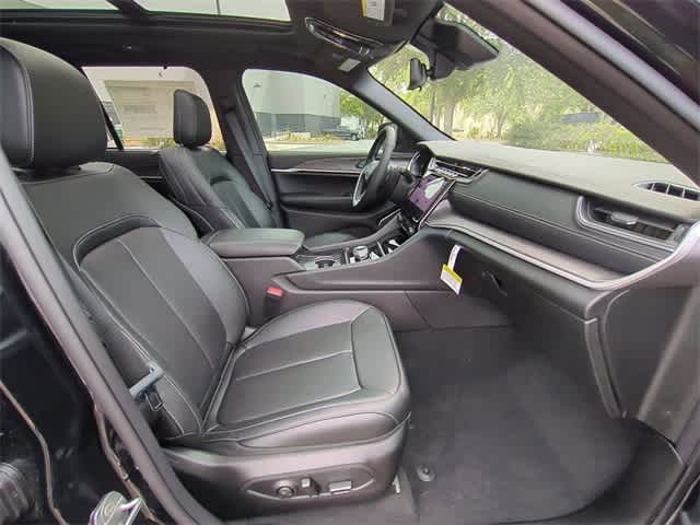 Thumbnail: 2025 Jeep Grand Cherokee - 24