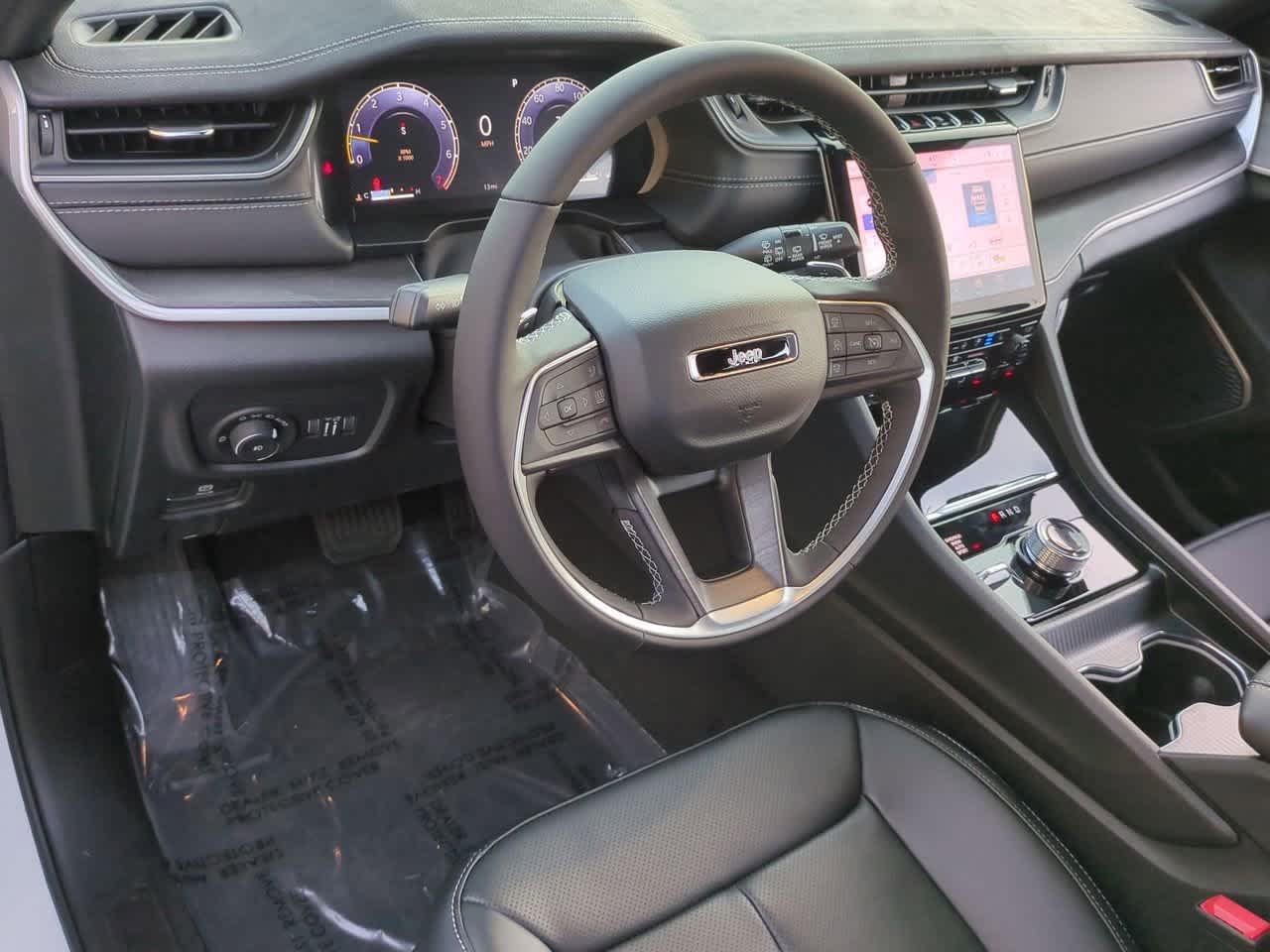 Thumbnail: 2025 Jeep Grand Cherokee - 10