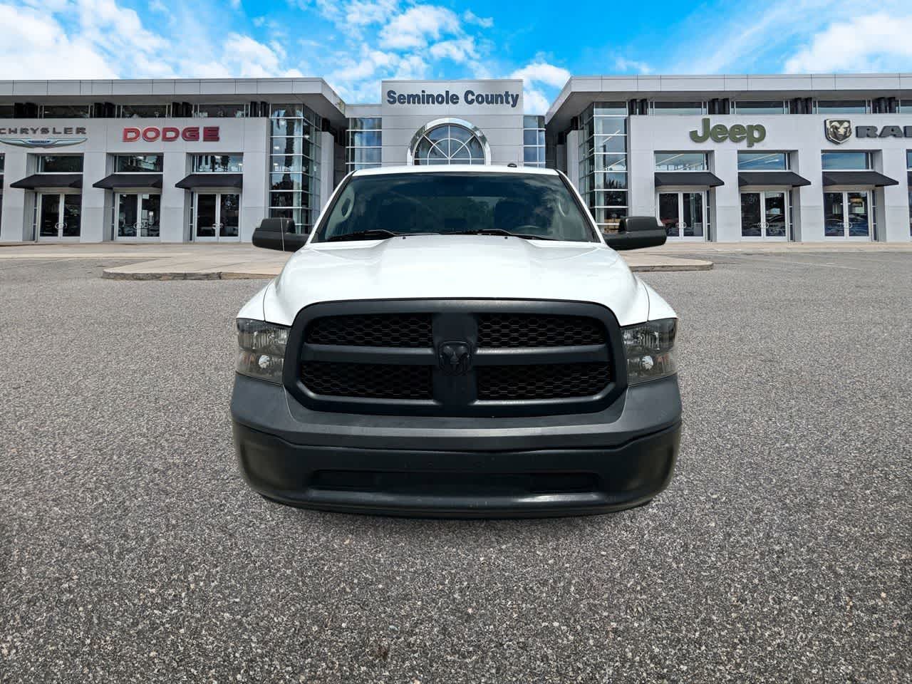 Thumbnail: 2022 RAM 1500 Classic - 3