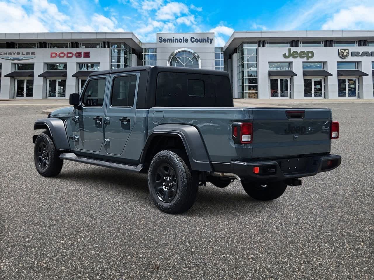 Thumbnail: 2025 Jeep Gladiator - 6