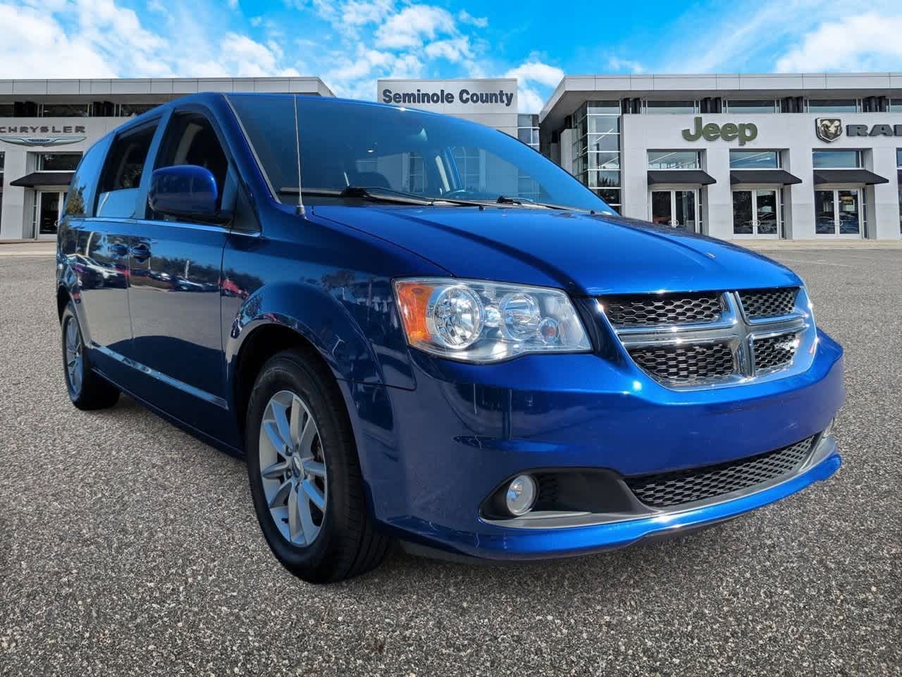 Thumbnail: 2020 Dodge Grand Caravan - 2