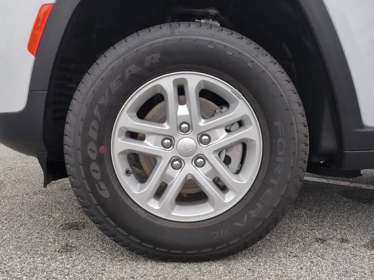 Thumbnail: 2025 Jeep Grand Cherokee - 14