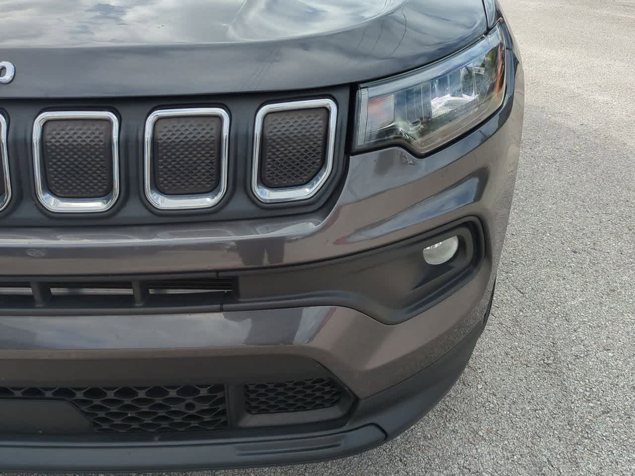 Thumbnail: 2022 Jeep Compass - 11