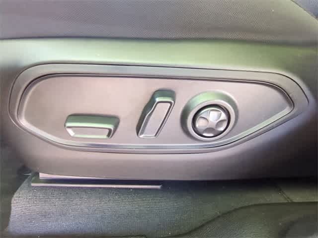 Thumbnail: 2025 Jeep Grand Cherokee L - 18