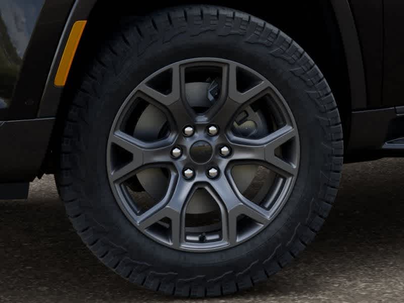 Thumbnail: 2026 Jeep Grand Wagoneer - 8